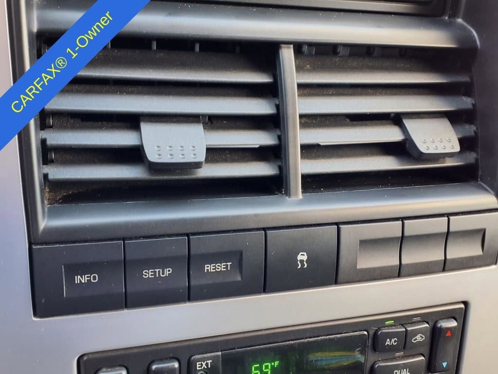 2010 Mercury Mountaineer Premier 23