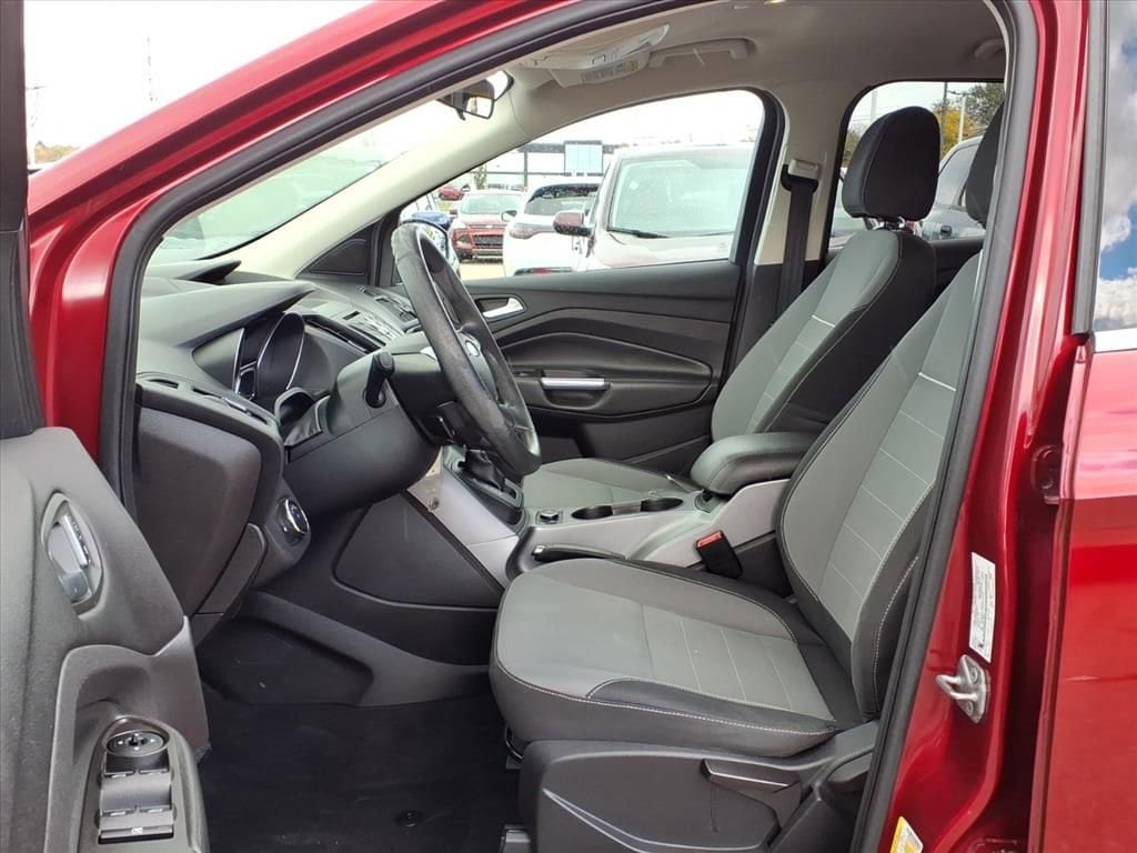 Thumbnail: 2014 Ford Escape - 17