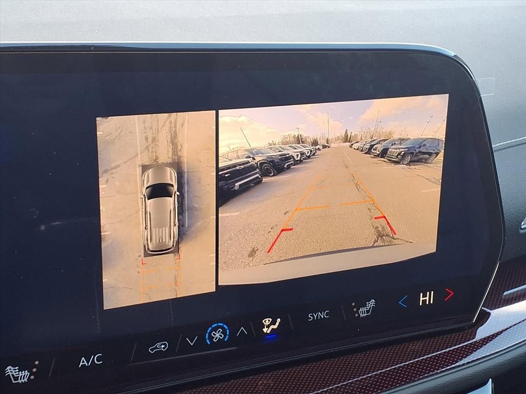 Thumbnail: 2026 Chevrolet Traverse - 21