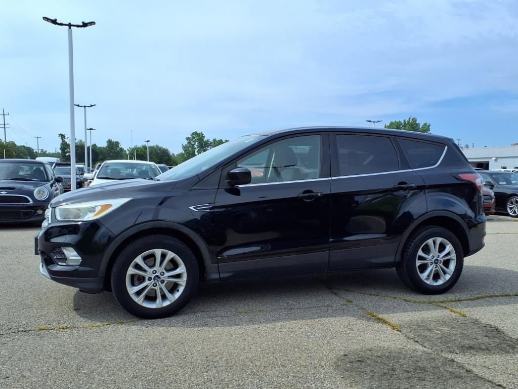 Thumbnail: 2017 Ford Escape - 8