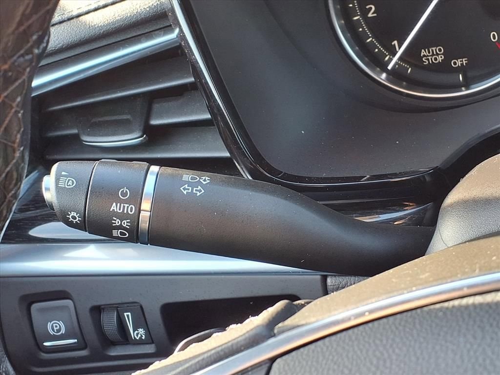 Thumbnail: 2023 Cadillac XT5 - 20