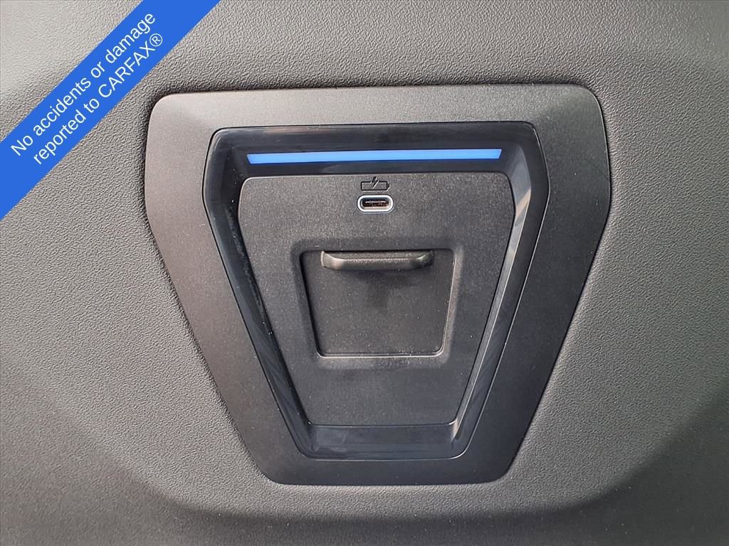 Thumbnail: 2025 BMW 5 Series - 13