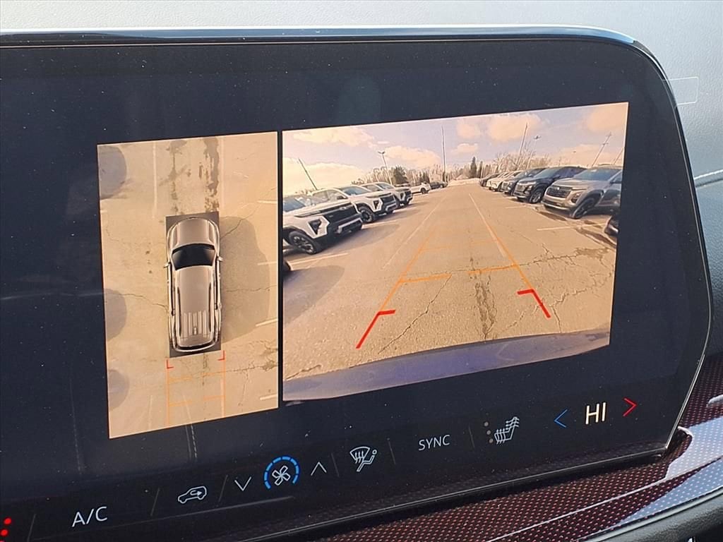 Thumbnail: 2026 Chevrolet Traverse - 22