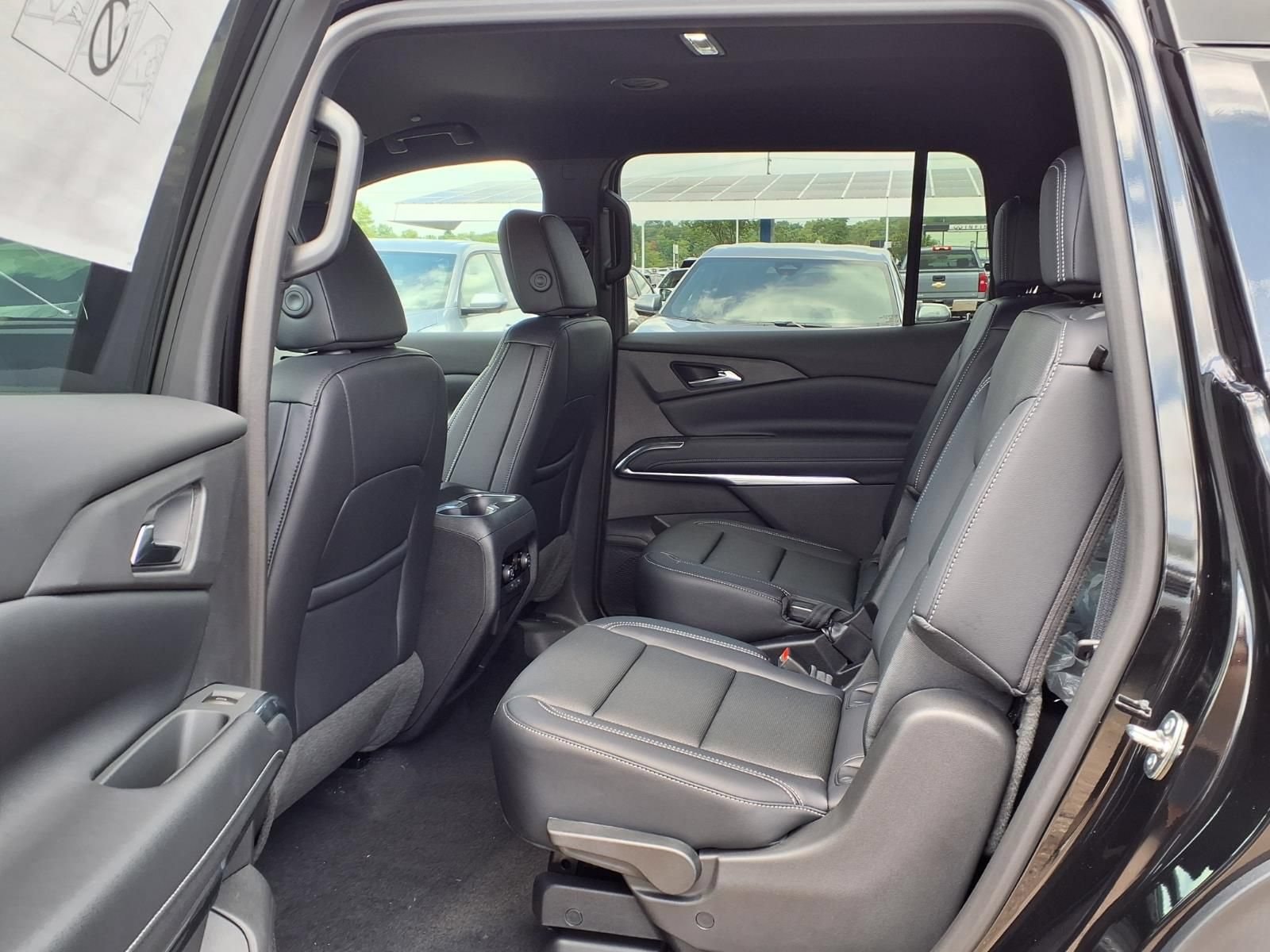 Thumbnail: 2026 Chevrolet Traverse - 8