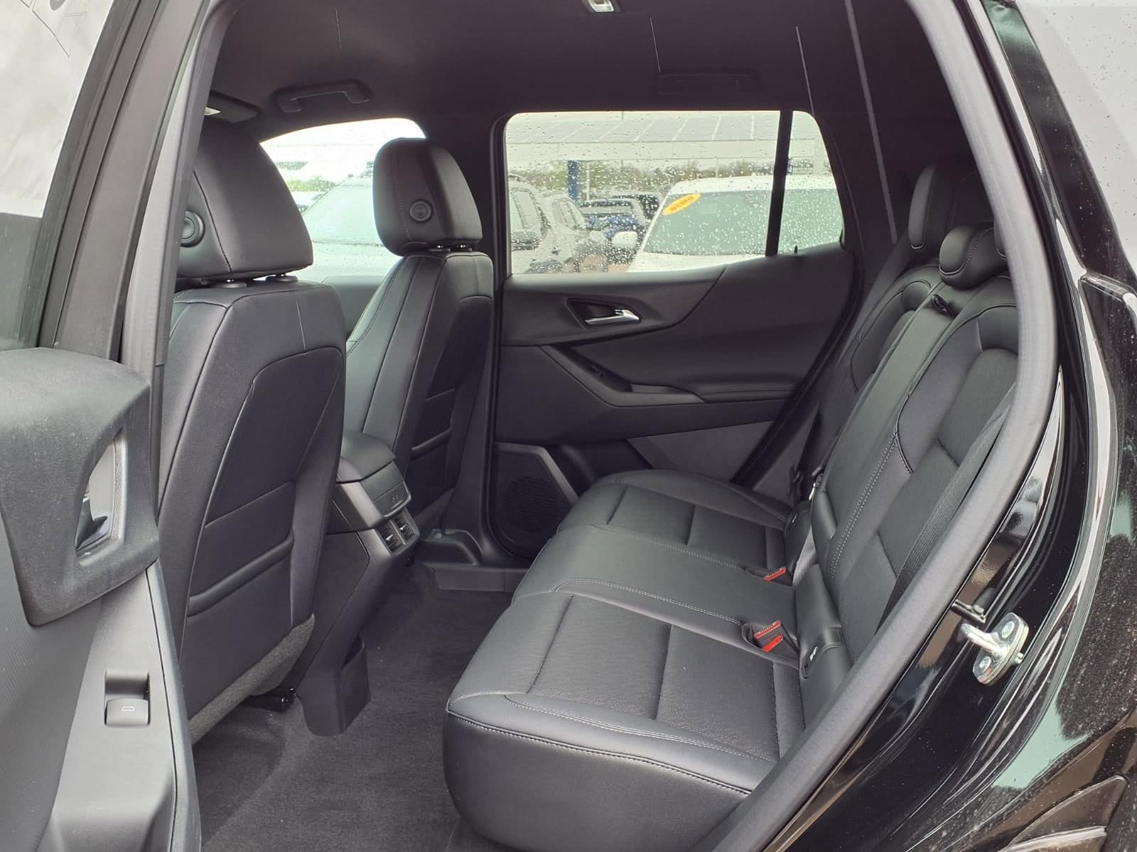 Thumbnail: 2026 Chevrolet Equinox - 9