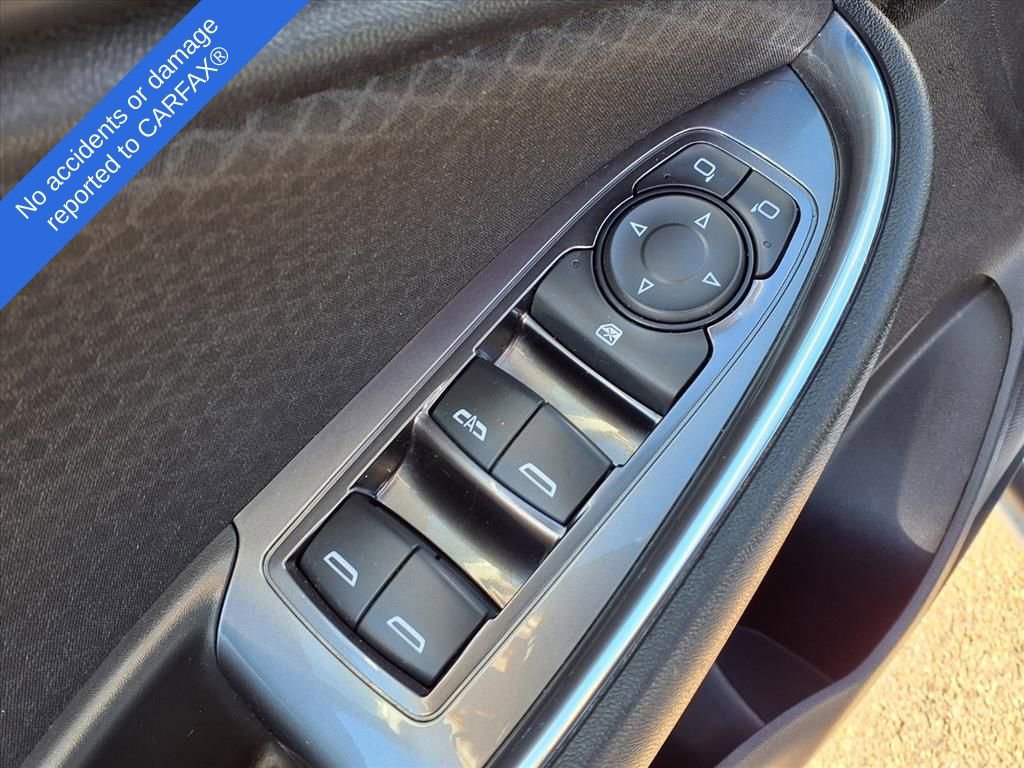 Thumbnail: 2016 Chevrolet Malibu - 16