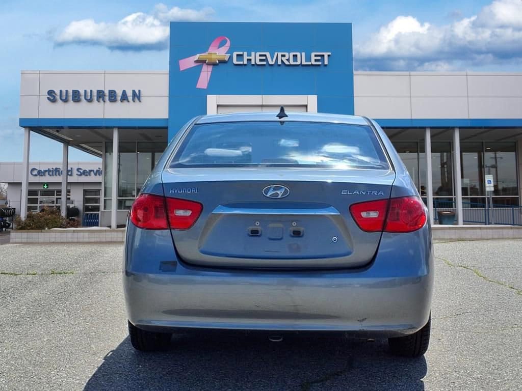 Thumbnail: 2010 Hyundai Elantra - 6