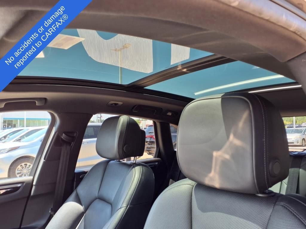 Thumbnail: 2018 Porsche Macan - 20