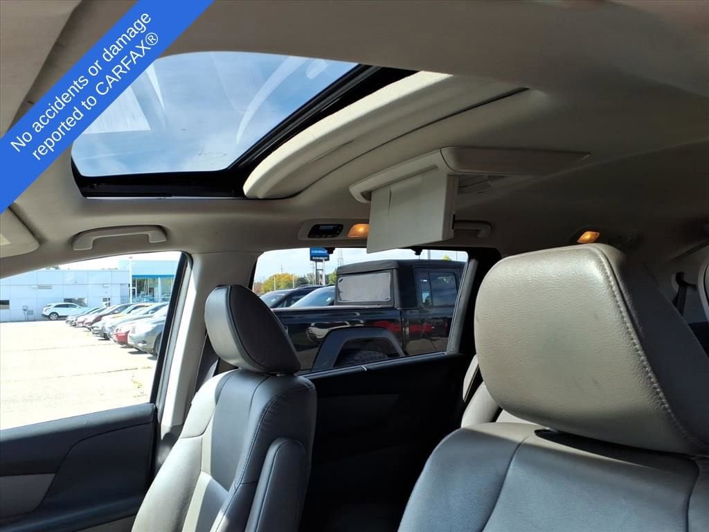 Thumbnail: 2015 Honda Odyssey - 18