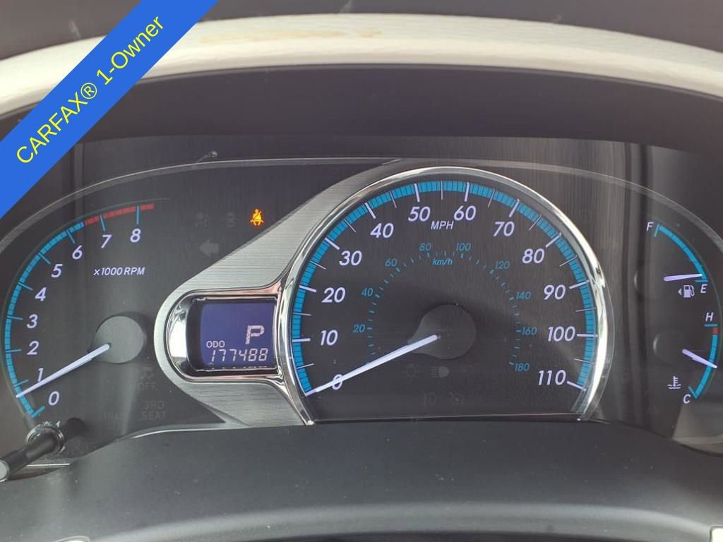Thumbnail: 2011 Toyota Sienna - 19
