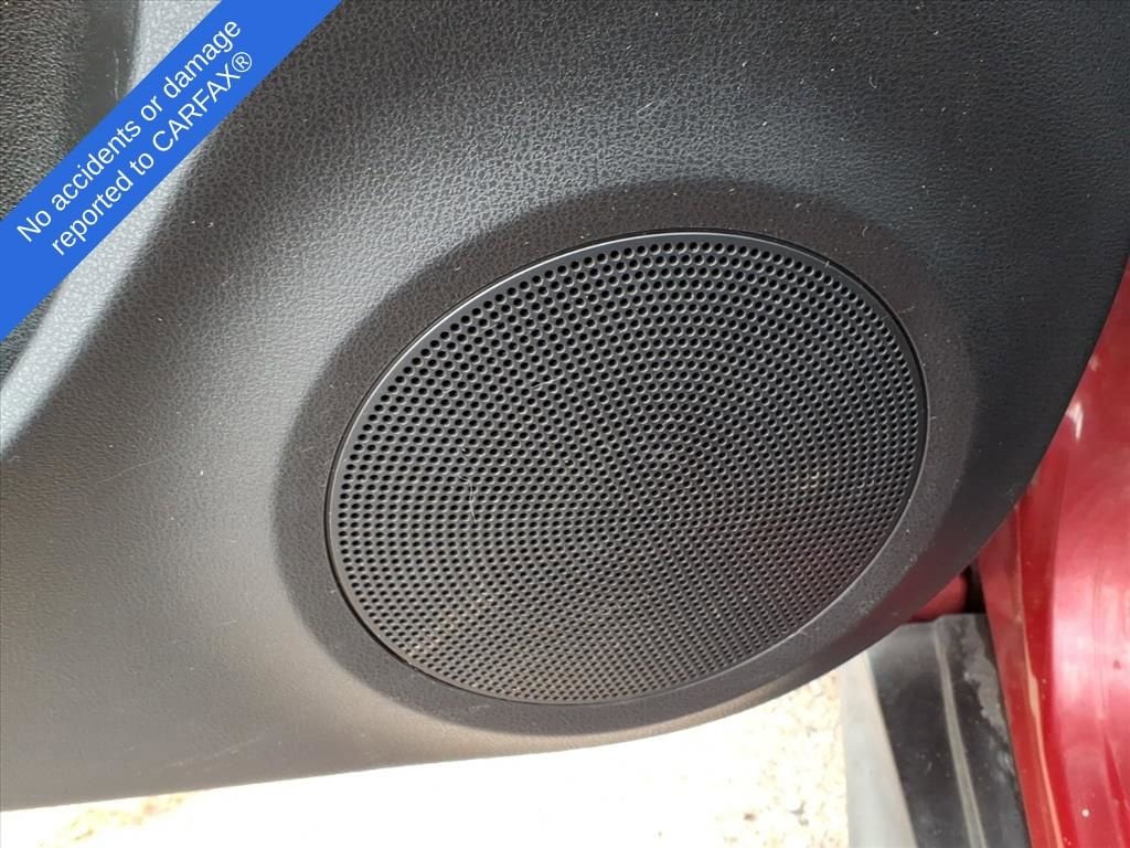 Thumbnail: 2012 Nissan Juke - 18