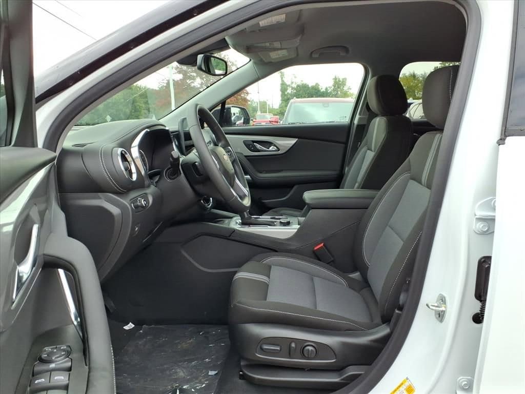 Thumbnail: 2025 Chevrolet Blazer - 14