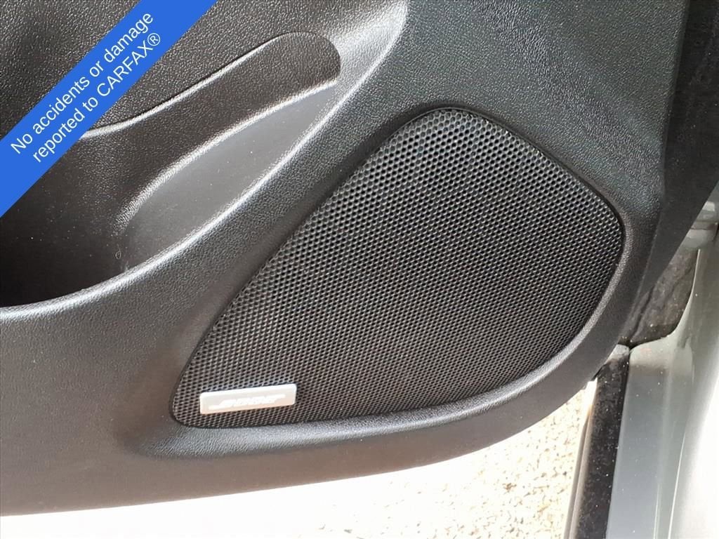 Thumbnail: 2017 Chevrolet Malibu - 17