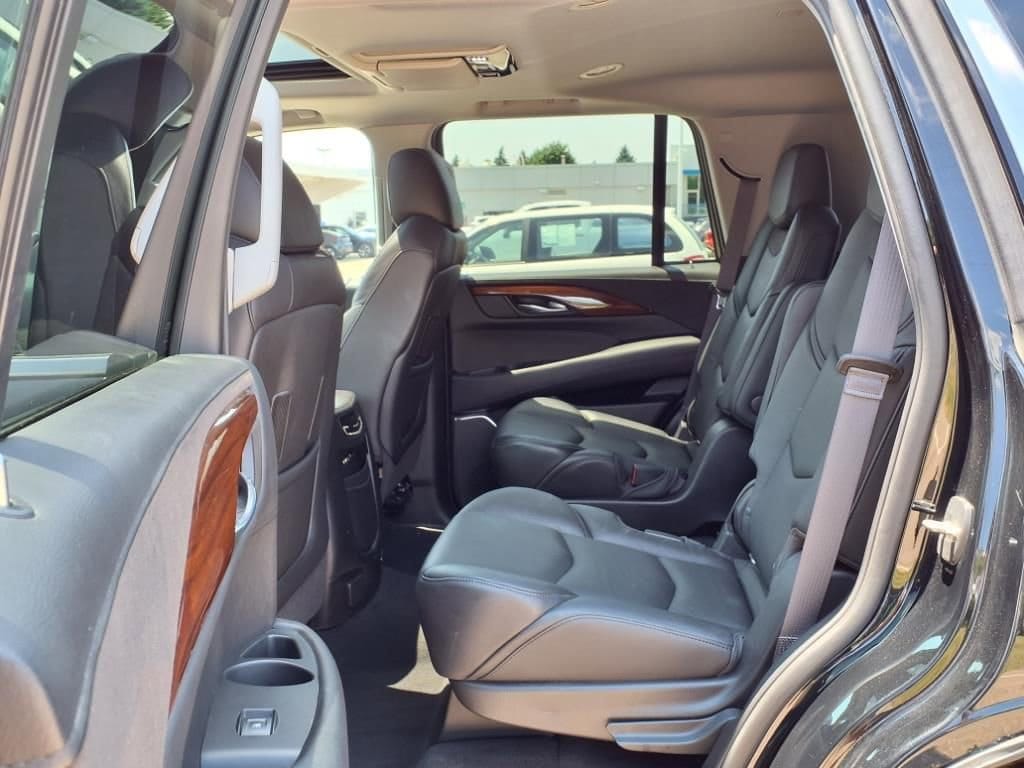 Thumbnail: 2016 Cadillac Escalade - 12