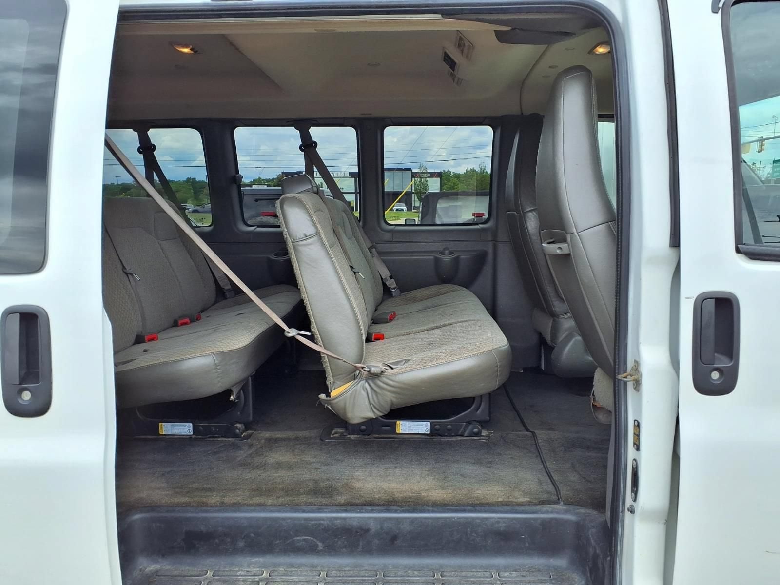 Thumbnail: 2017 Chevrolet Express - 11
