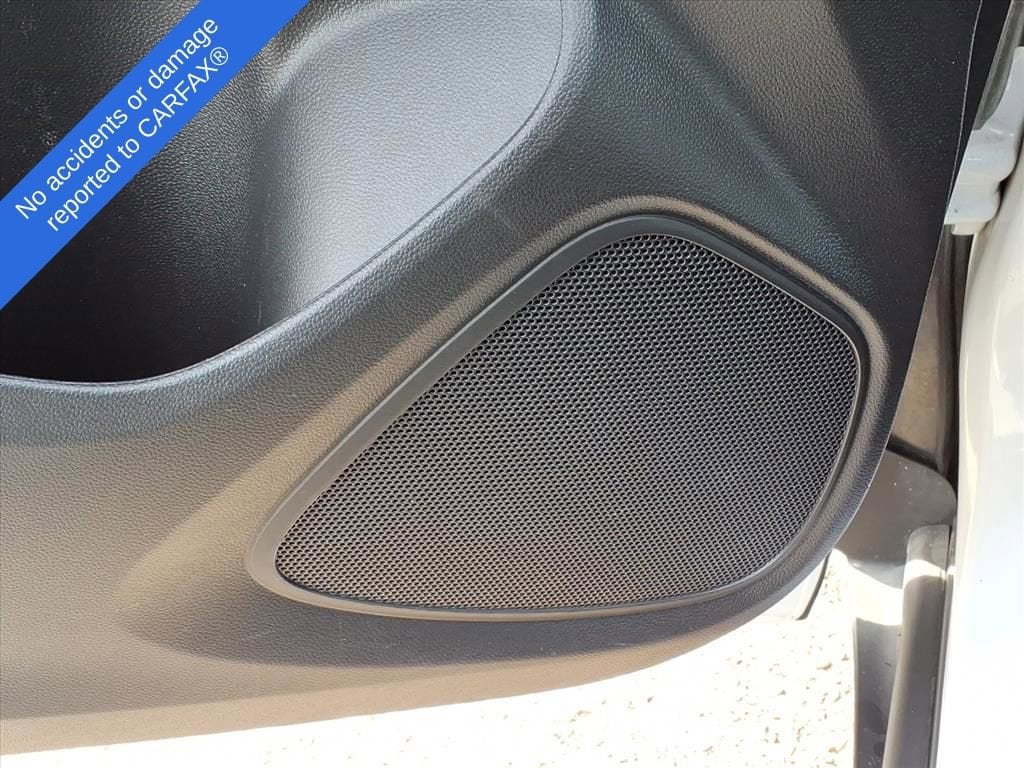 Thumbnail: 2022 Buick Encore GX - 17