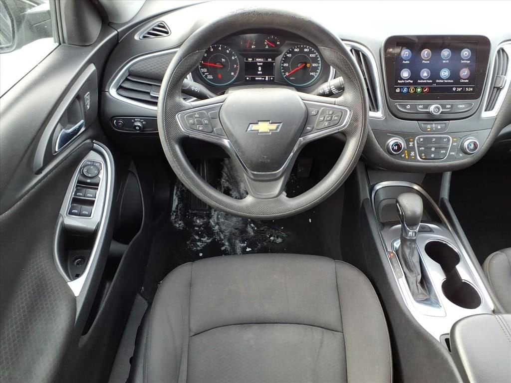 Thumbnail: 2021 Chevrolet Malibu - 11