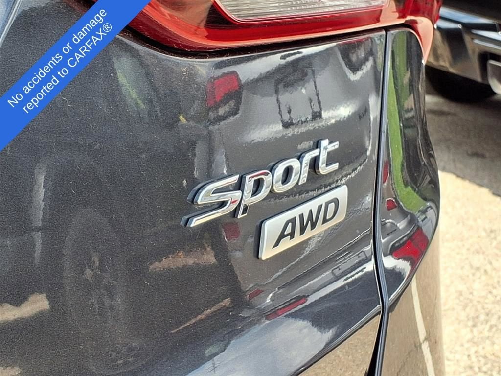 Thumbnail: 2017 Hyundai Santa Fe - 10