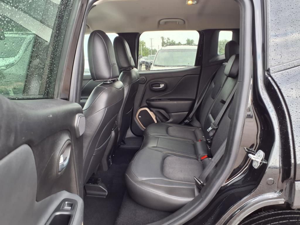 Thumbnail: 2017 Jeep Renegade - 11