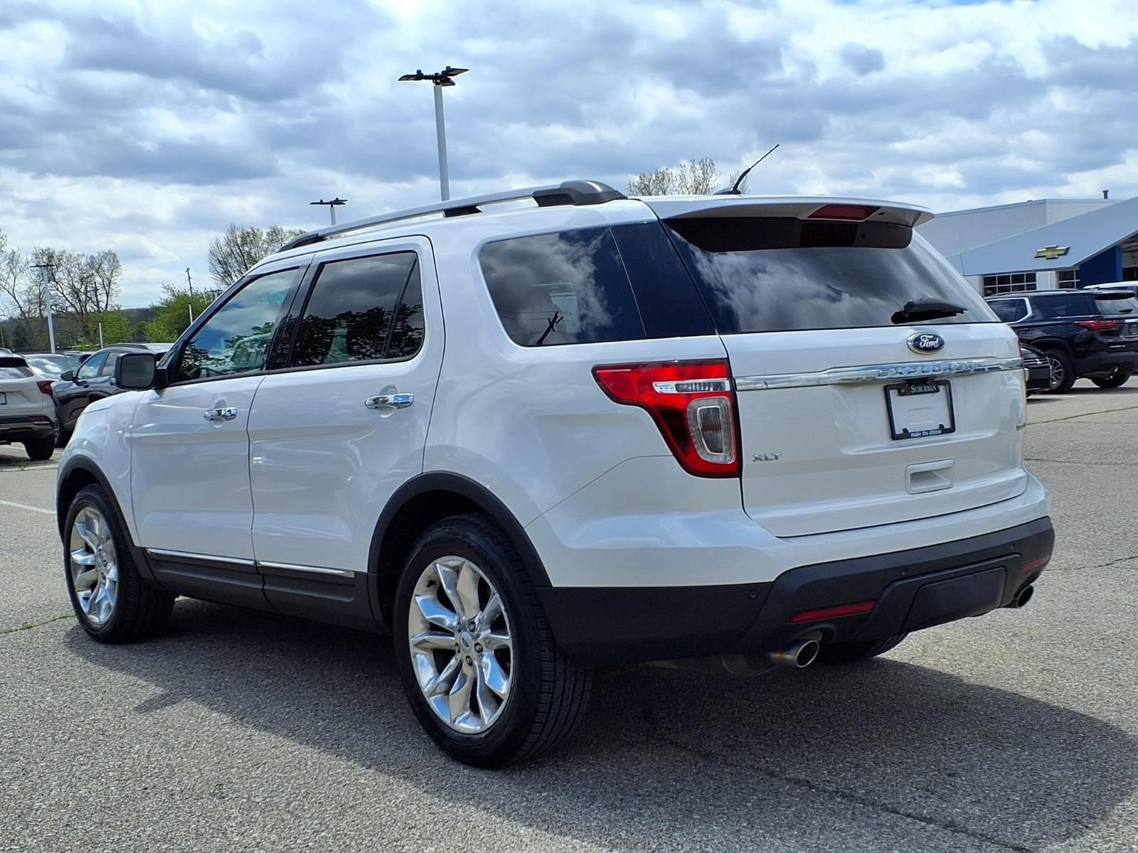 Thumbnail: 2013 Ford Explorer - 7