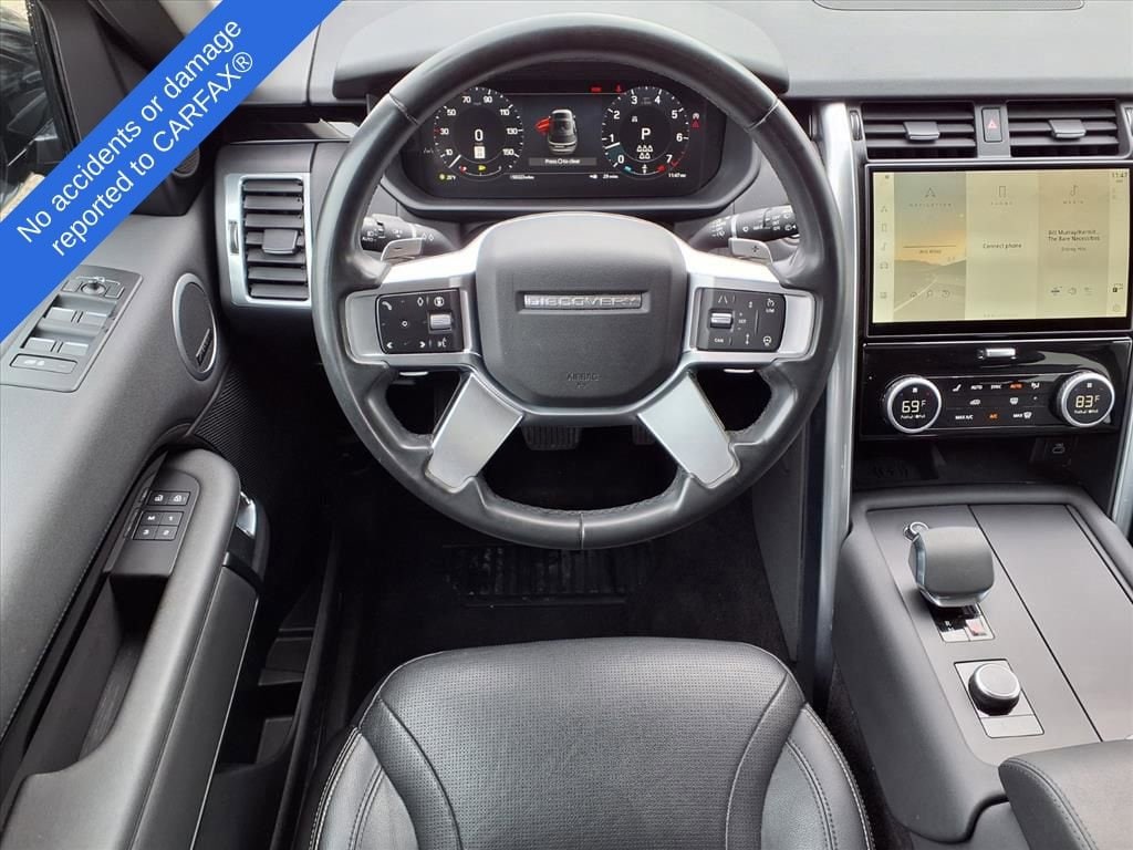 Thumbnail: 2024 Land Rover Discovery - 15