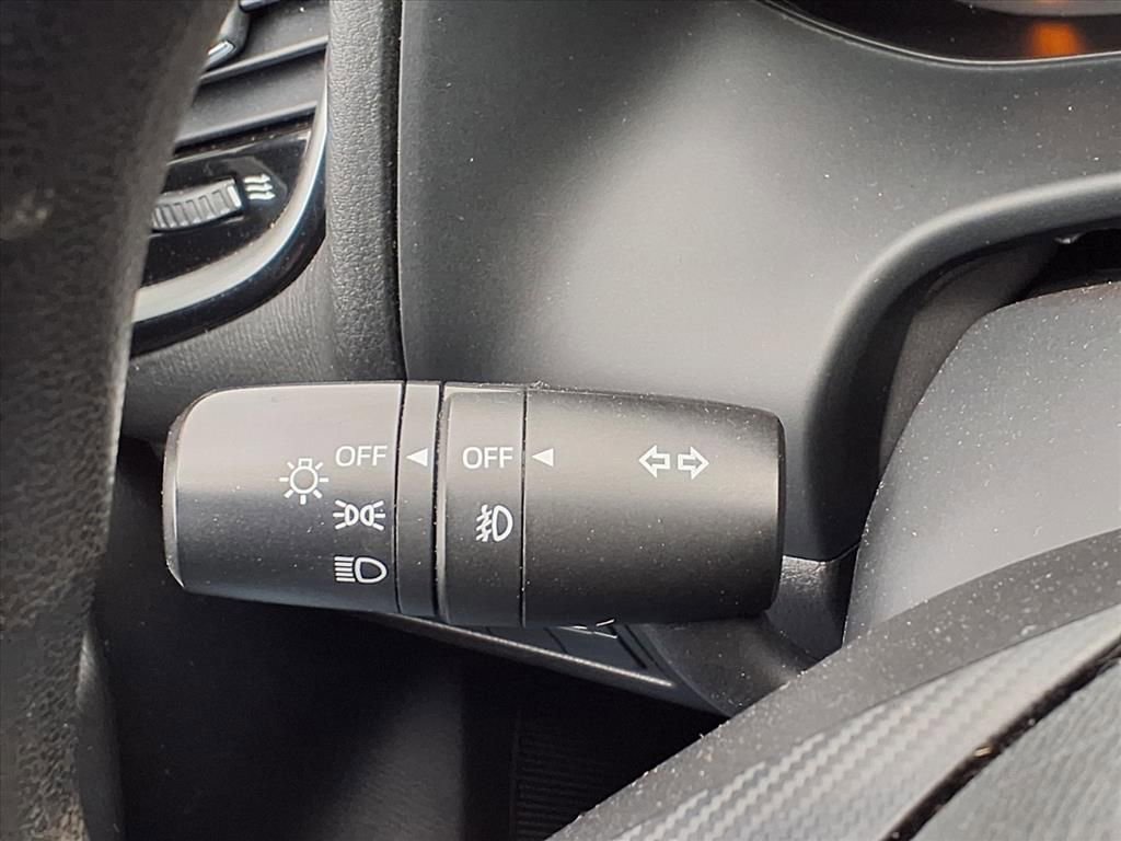 Thumbnail: 2014 Mazda Mazda3 - 23