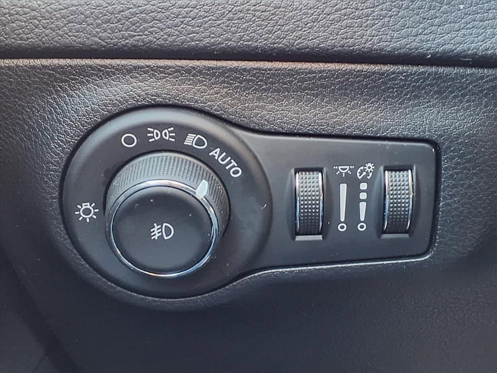 Thumbnail: 2020 Jeep Compass - 30