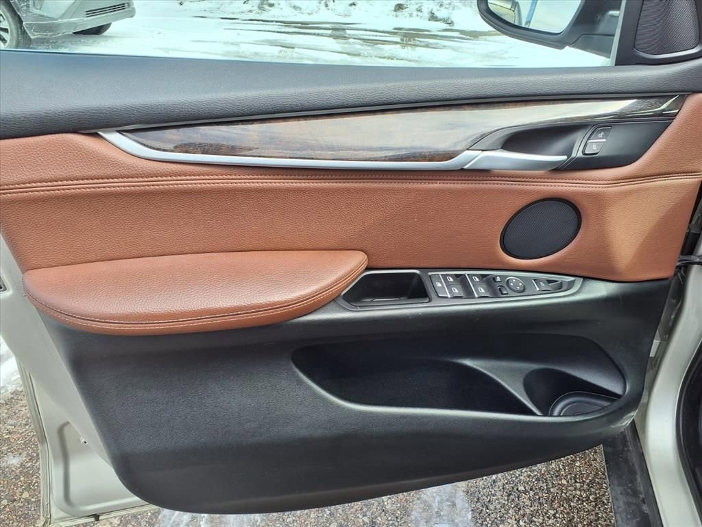 Thumbnail: 2016 BMW X5 - 13