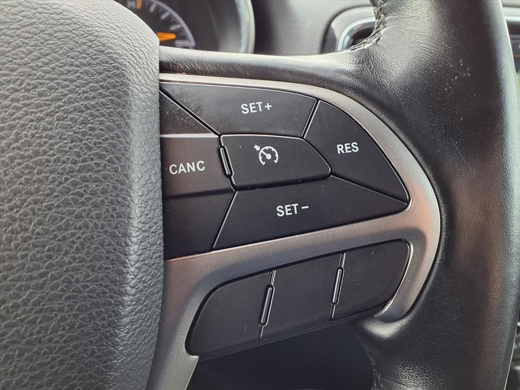 Thumbnail: 2020 Jeep Grand Cherokee - 26