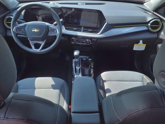 2025 Chevrolet Trax LT 9