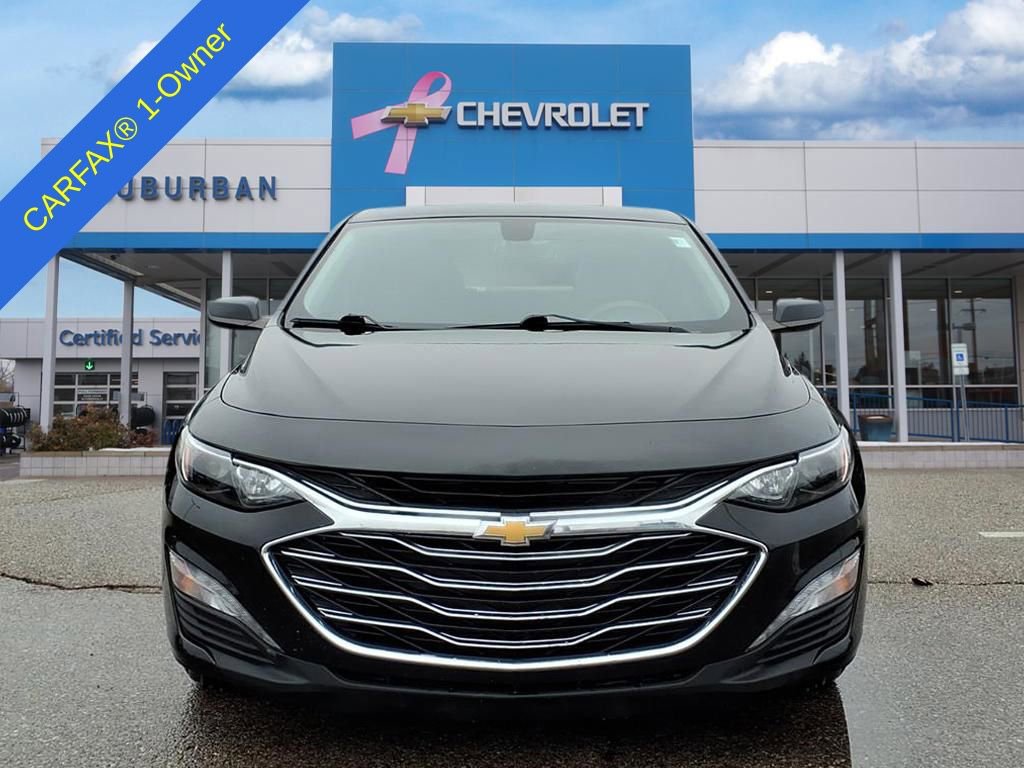 2022 Chevrolet Malibu 1LT photo 2
