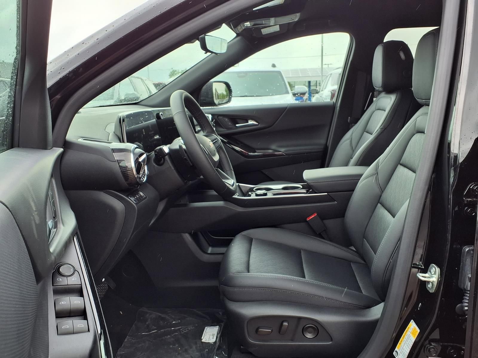 Thumbnail: 2026 Chevrolet Equinox - 14
