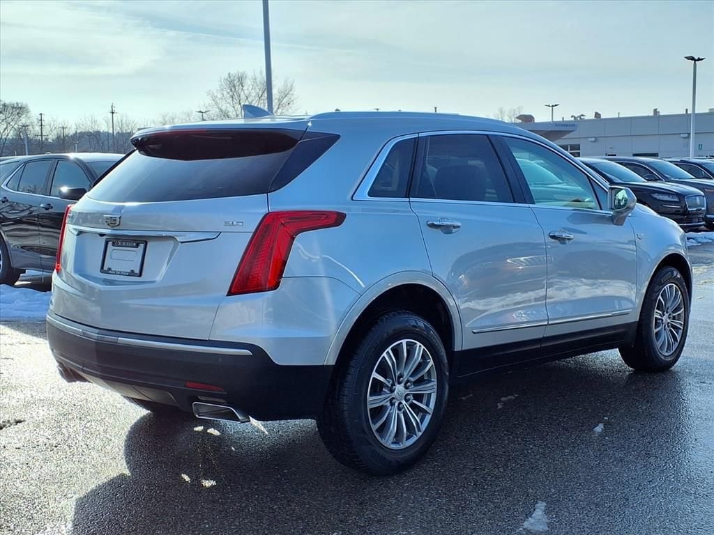 Thumbnail: 2018 Cadillac XT5 - 4