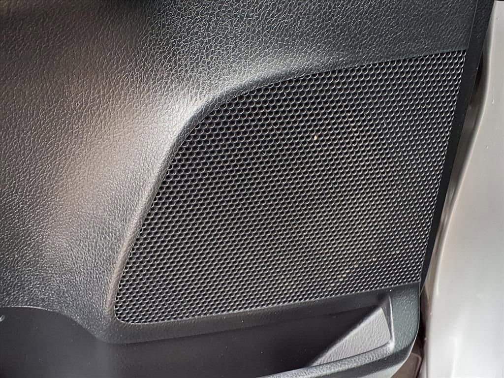 Thumbnail: 2016 Toyota RAV4 - 16