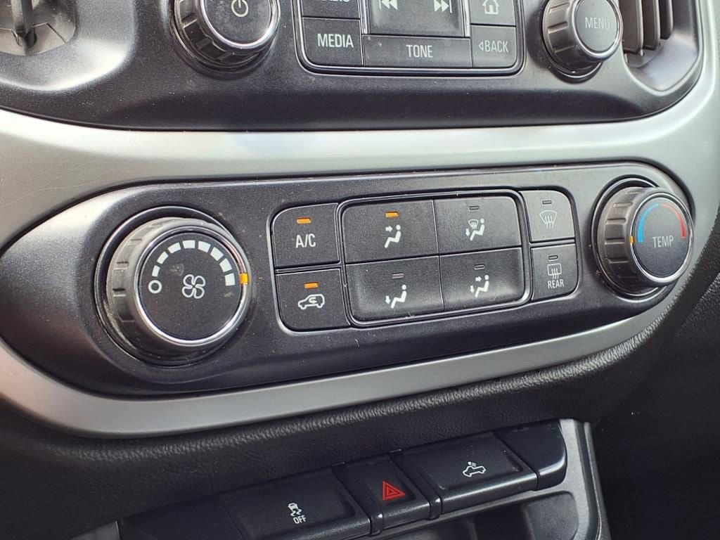 Thumbnail: 2015 Chevrolet Colorado - 27