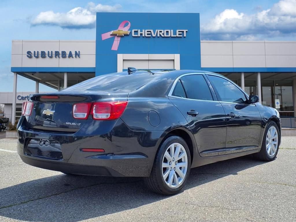 Thumbnail: 2015 Chevrolet Malibu - 5
