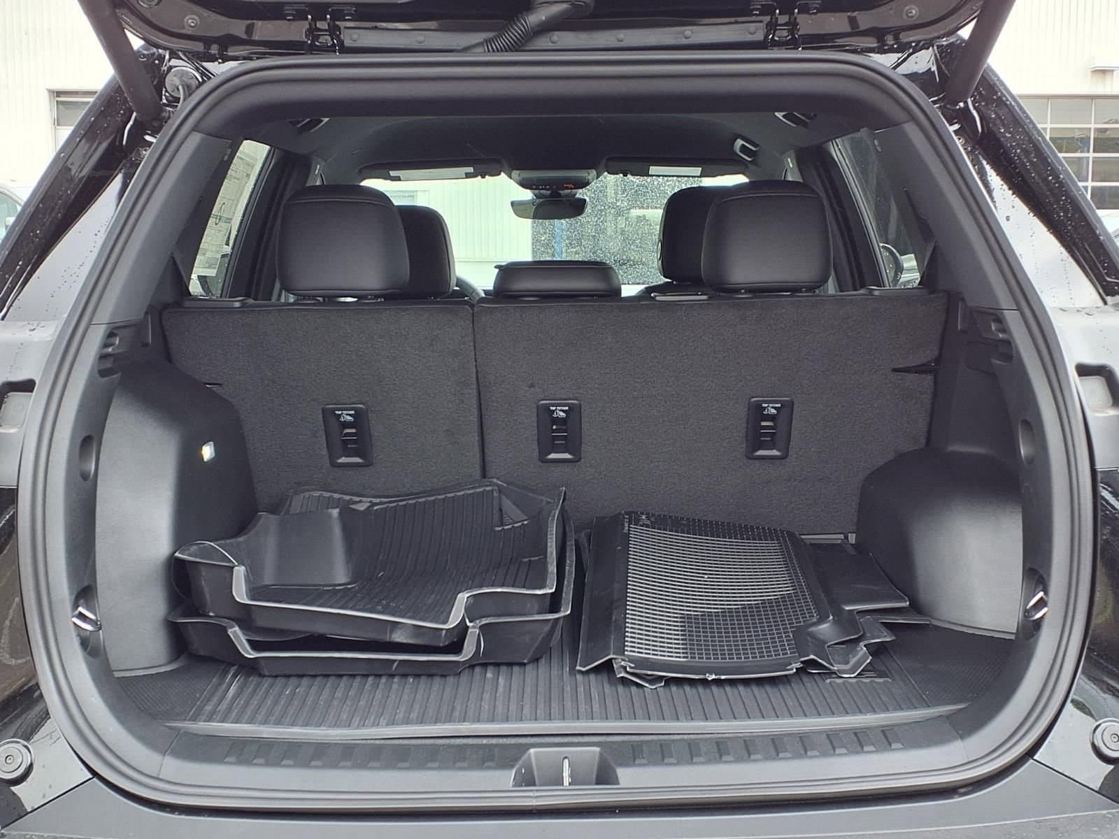 Thumbnail: 2026 Chevrolet Equinox - 9