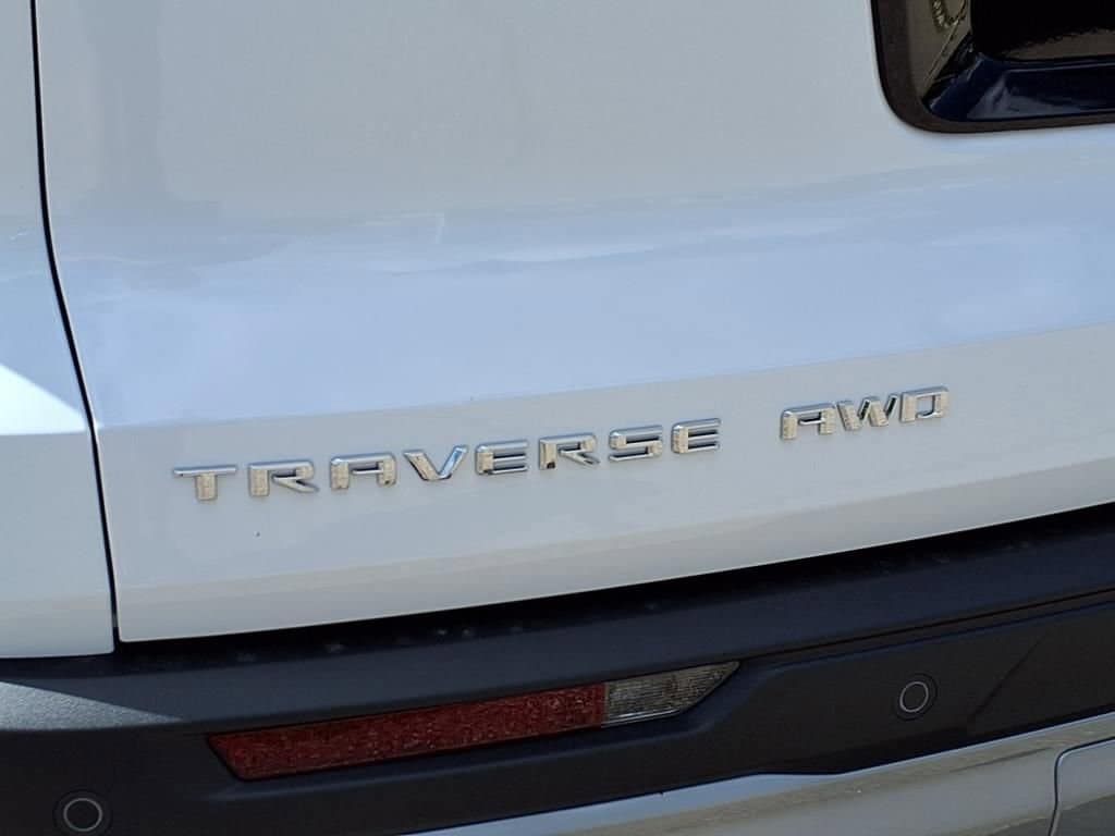 Thumbnail: 2026 Chevrolet Traverse - 8