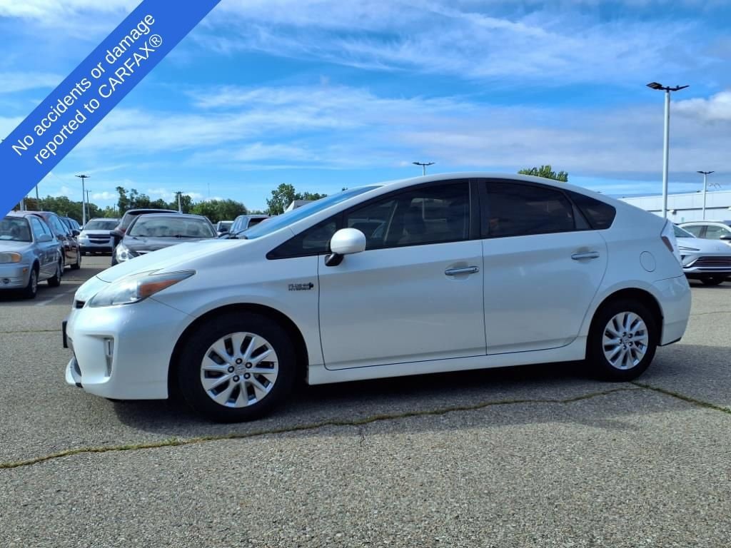 Thumbnail: 2013 Toyota Prius - 11