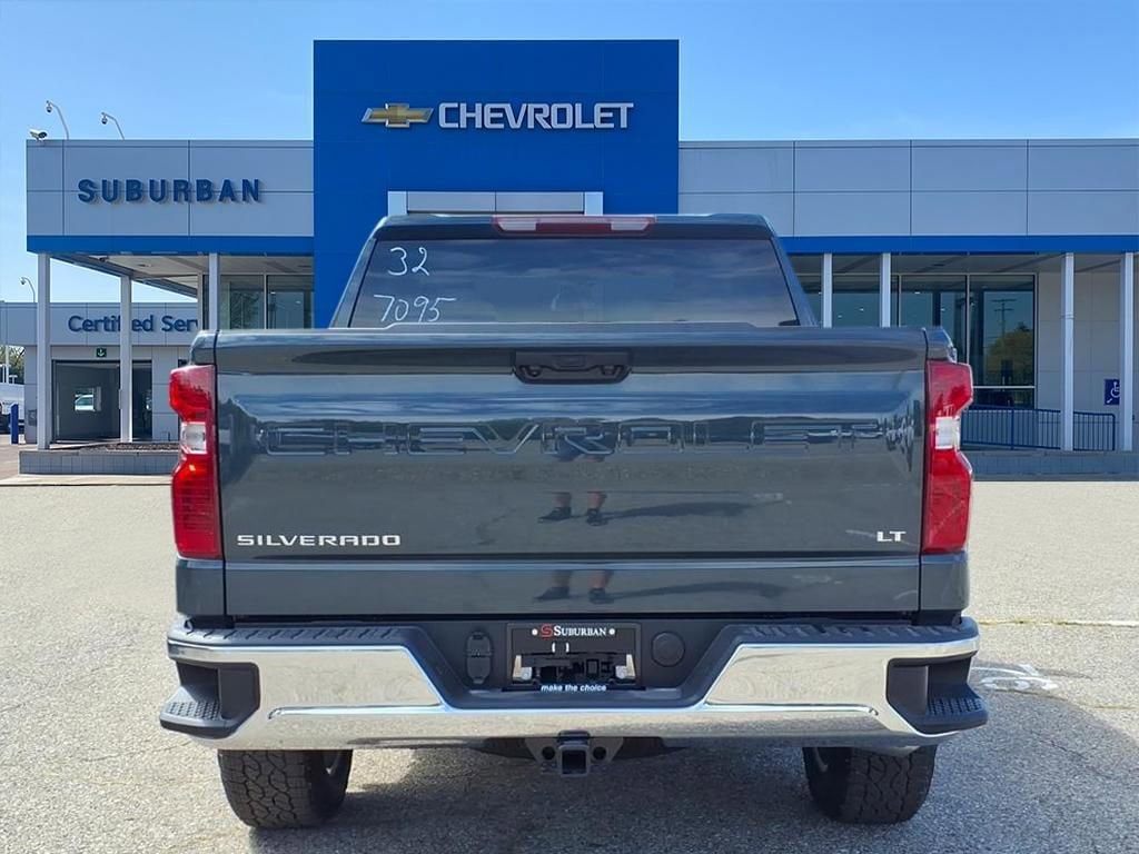 Thumbnail: 2026 Chevrolet Silverado 1500 - 5