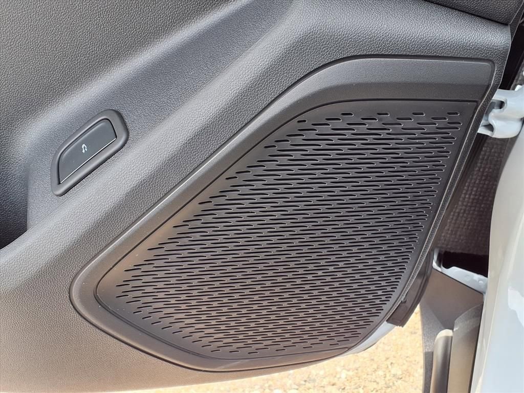 Thumbnail: 2026 Chevrolet Traverse - 14