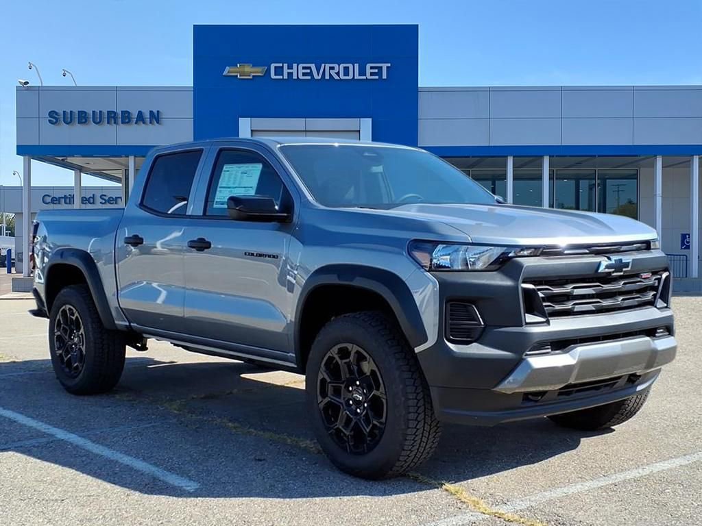 2026 Chevrolet Colorado Trail Boss photo 3