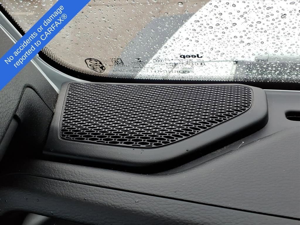 Thumbnail: 2022 Jeep Wrangler - 28