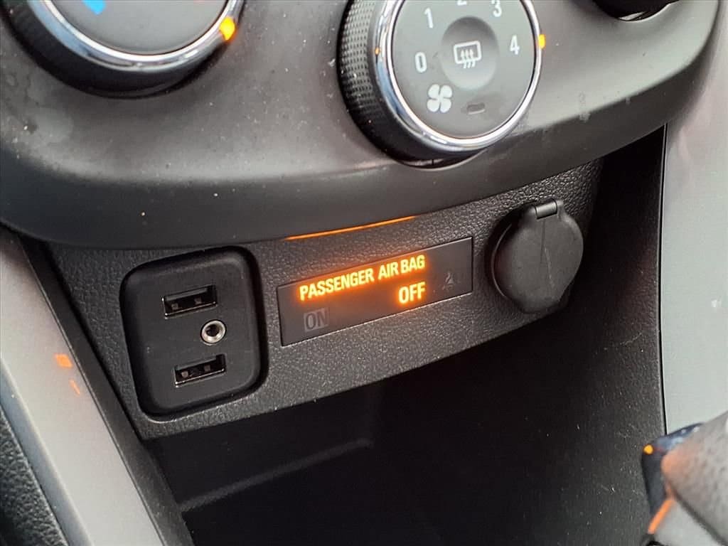 Thumbnail: 2021 Chevrolet Trax - 26