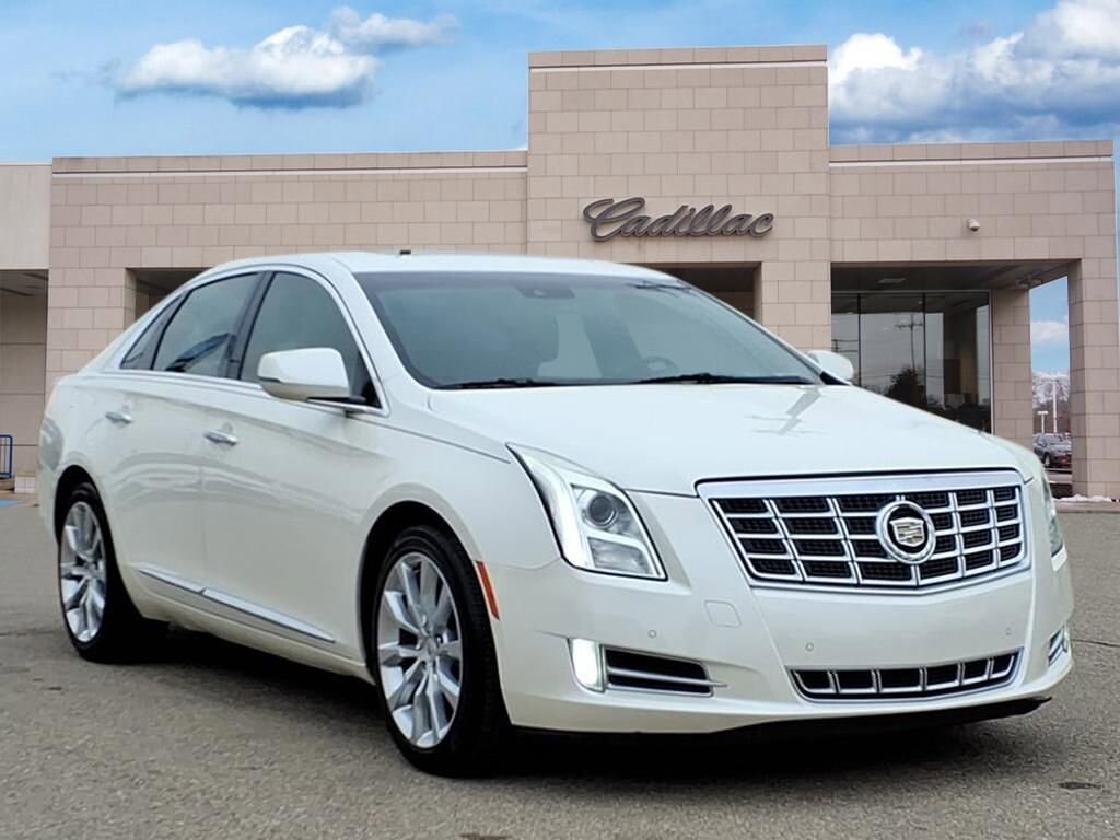 Used 2015 CADILLAC XTS Luxury Sedan