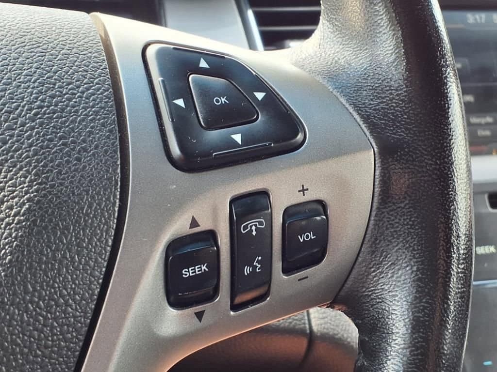 Thumbnail: 2013 Ford Taurus - 23