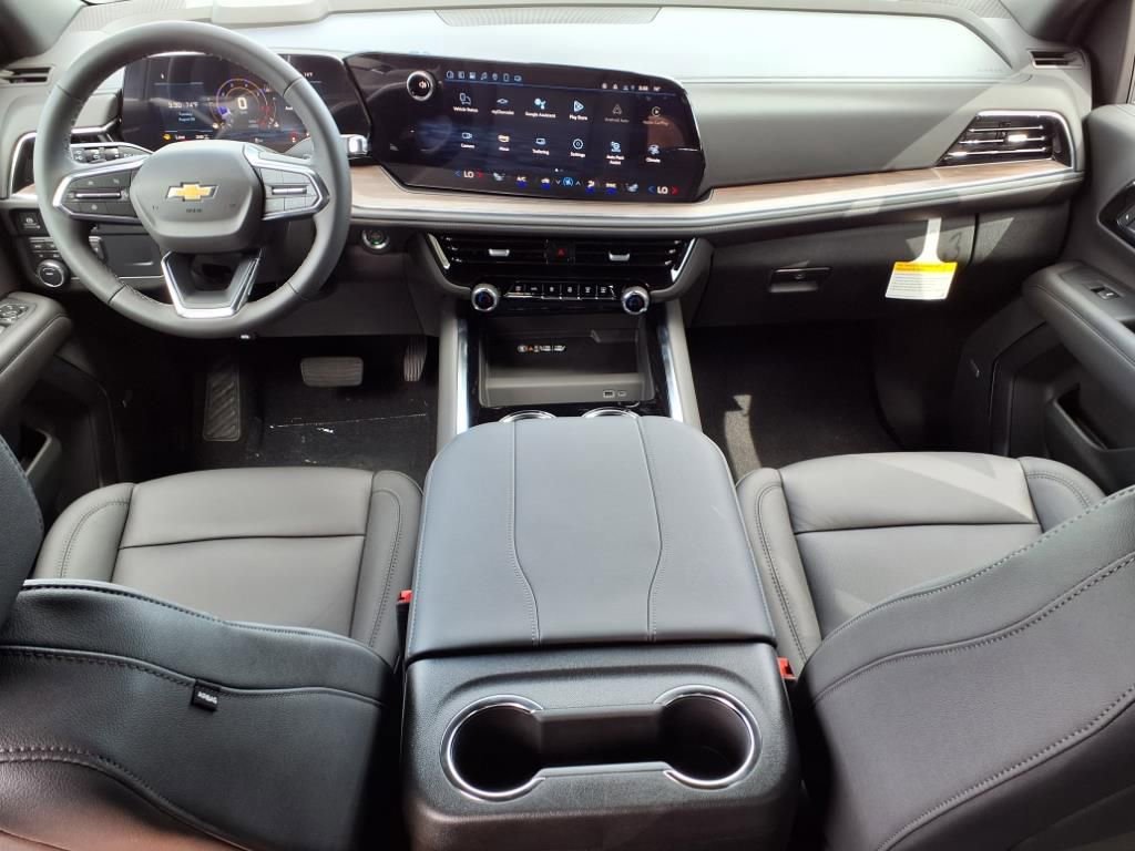 Thumbnail: 2025 Chevrolet Suburban - 9