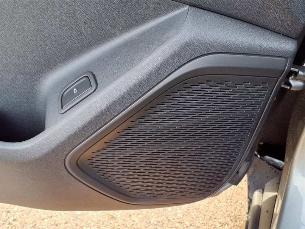 Thumbnail: 2026 Chevrolet Traverse - 14