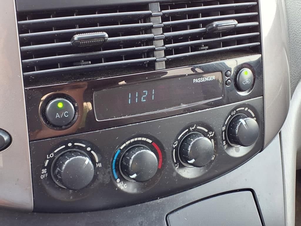 Thumbnail: 2008 Toyota Sienna - 19