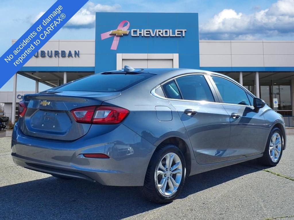 Thumbnail: 2019 Chevrolet Cruze - 5